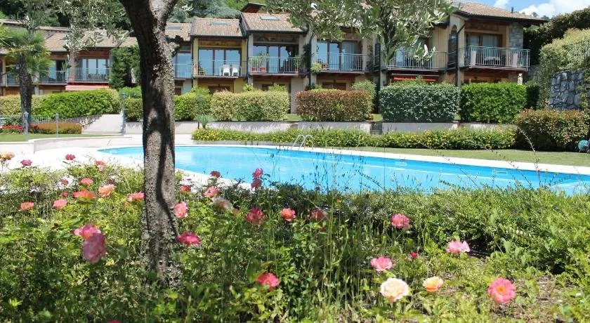 Garda Hills Residence - Image 1
