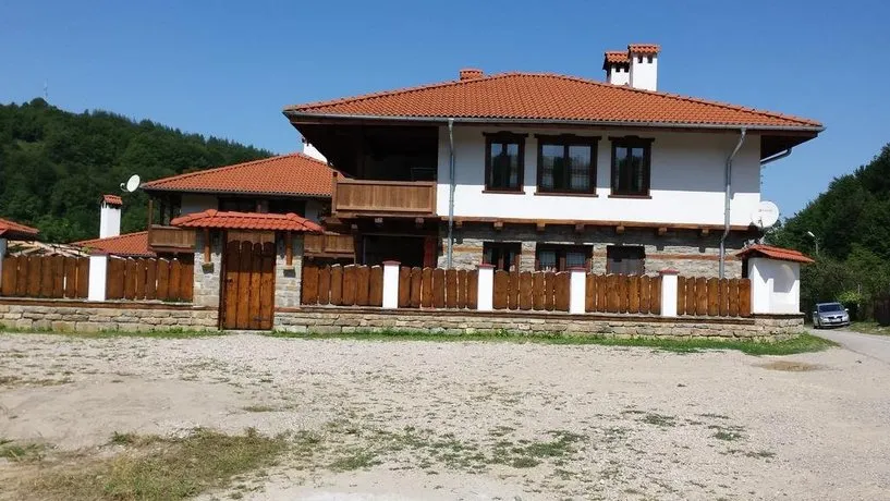 Baba Stana Houses - Image 1