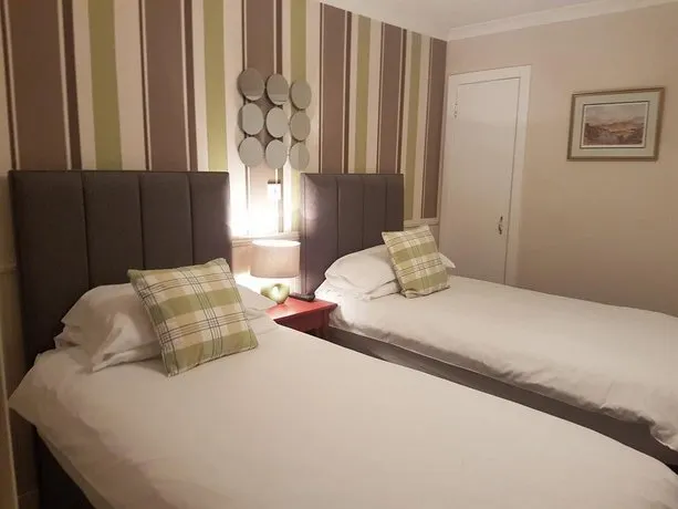 Portree Guest House - Image 1