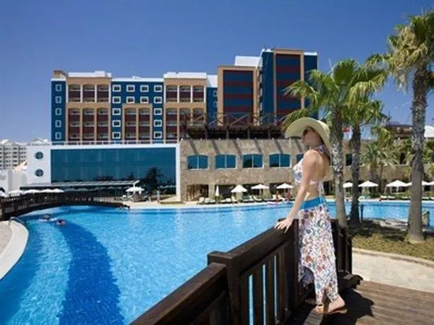 Kamelya World Hv - Image 1