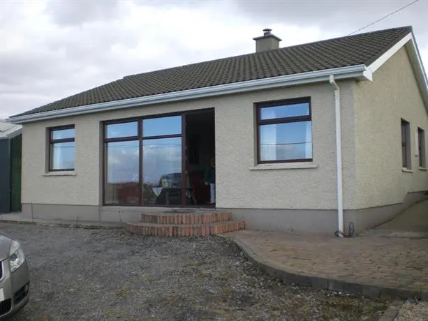 1 Golf View - Image 1