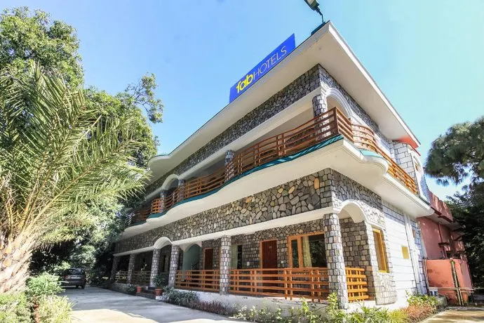 OYO 70124 Corbett Green View Garden And Stay - Image 1