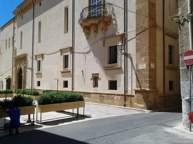 Sal Sil - Image 1