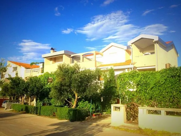 Apartments Dubravka - Image 1