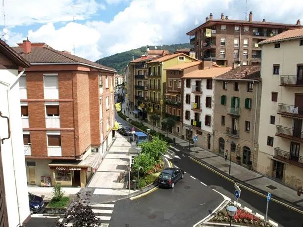 Orio Piso Encanto - Image 1