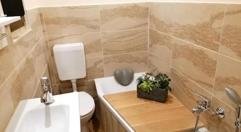 Ferienwohnung GNUBBEL am Wald - Image 1