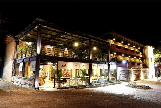 Over the Mountain Hostel - Image 1