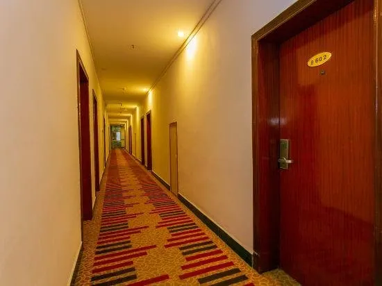 Xiangju Yangsheng Holiday Hotel - Image 1
