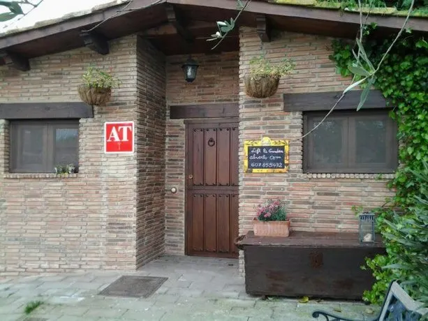 Loft & Garden - Image 1