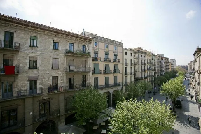 Apartament l'Encant de la Rambla - Image 1