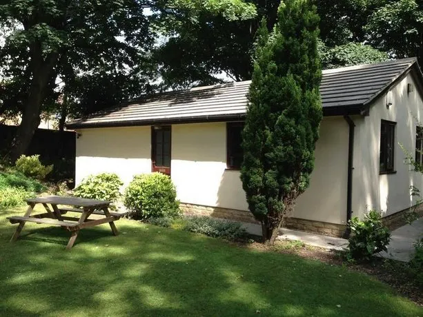 Woodlands Boutique Cottage - Image 1