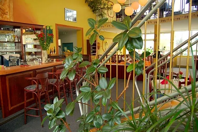 Hotel Großbeeren - Image 1