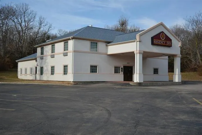 Regency Inn Manhattan - Image 1