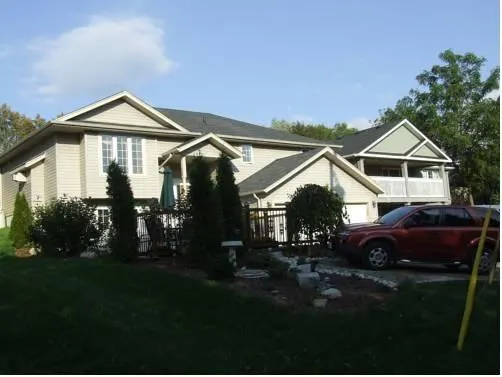 Hanna's House - Image 1
