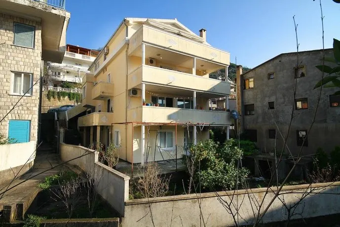 BD Guest House - Image 1