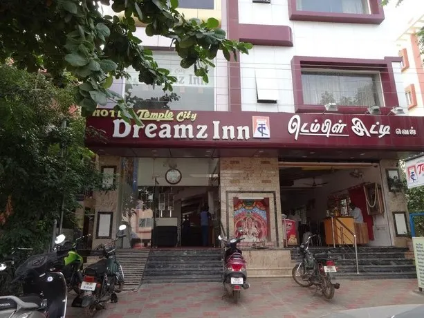 Hotel Templecity Dreamz Inn - Image 1