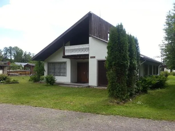 Kuunari Holiday Home - Image 1