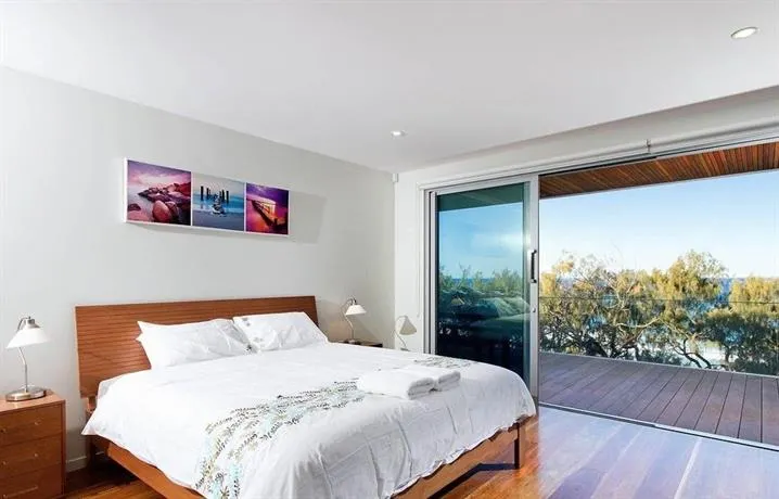 28 Park Crescent - Image 1