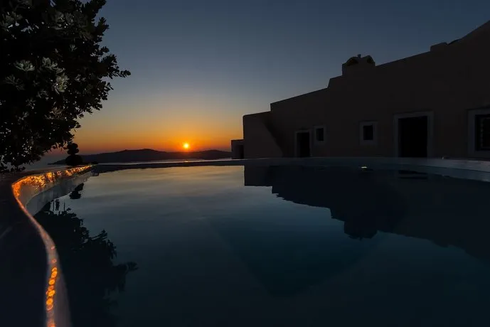Astraea House - Image 1
