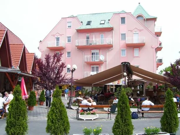 Muskátli Apartmanház - Image 1