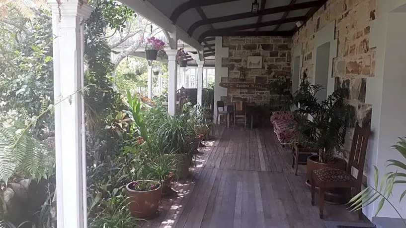 Tanilba House - Image 1
