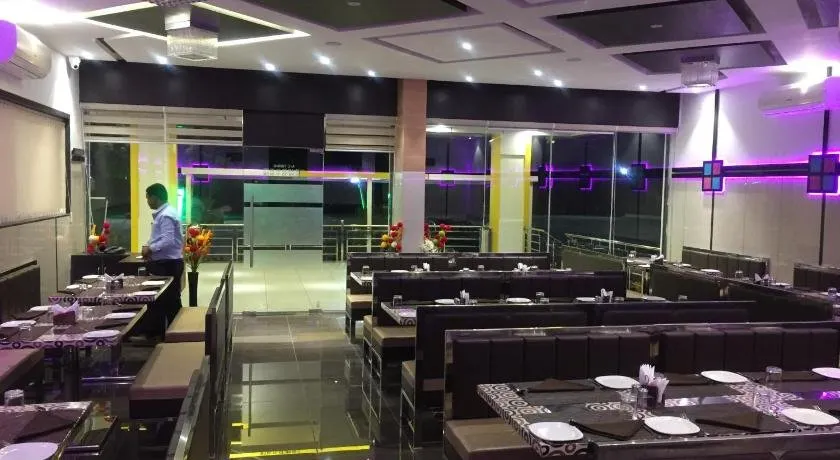 Hotel Darshan and Guest House - Image 1