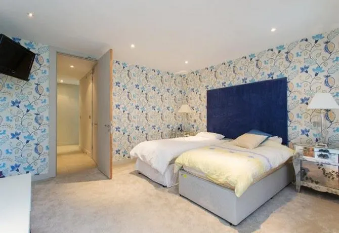 St. Stephen's Green Penthouse - Image 1