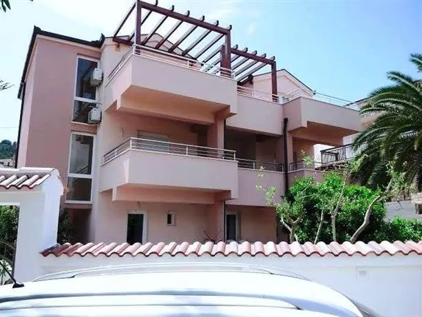 Apartment Barba Ive - Image 1