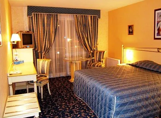 Du Manoir - Image 1