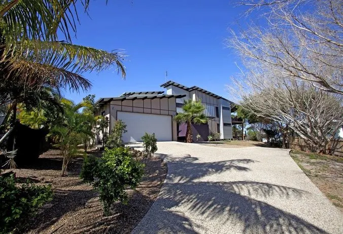 Beach House Agnes Water - Image 1