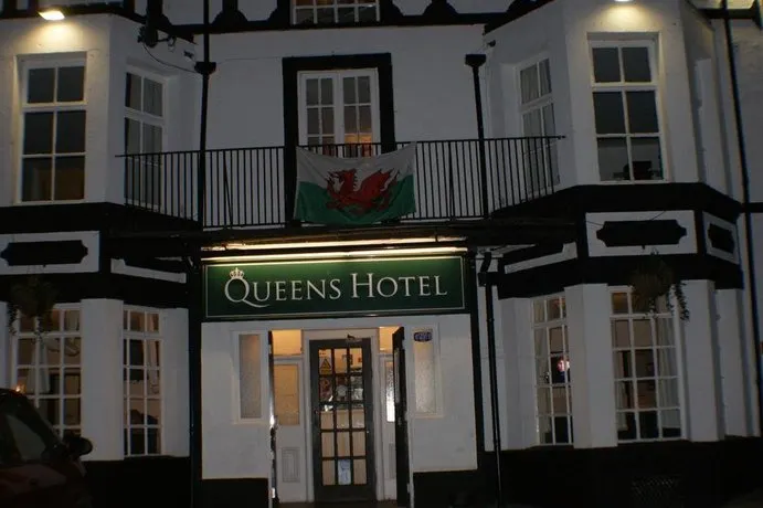 The Queens Hotel - Image 1