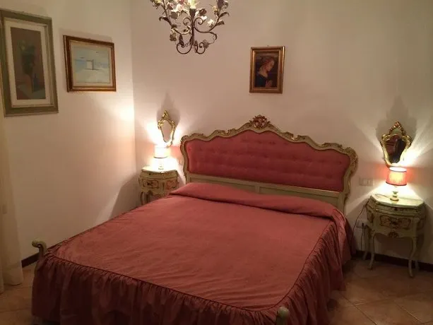 A Villa Esperia Bed And Breakfast - Image 1