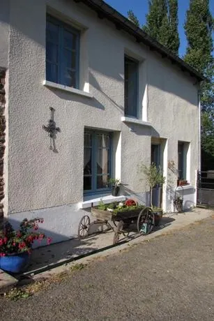Mille Fleurs Cottage - Image 1