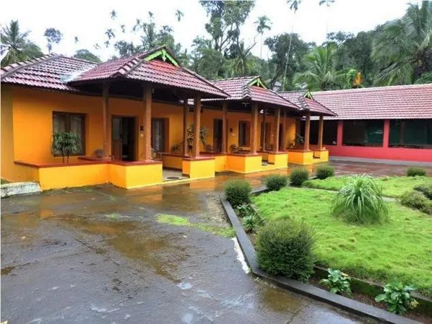 Sherlock Jungle Retreat - Image 1