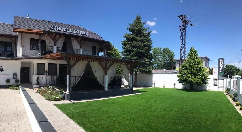Hotel Lotus - Image 1