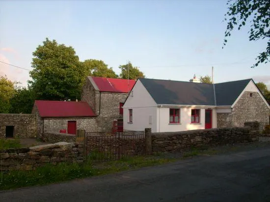 Kiltimagh Cottage - Image 1