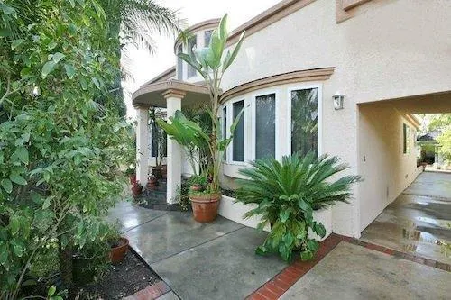 3BD Luxury Next to Universal Studios - Image 1