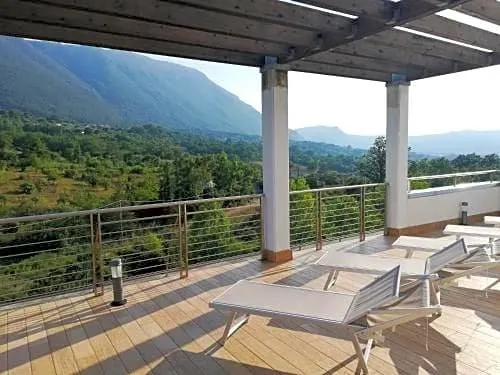 Statera Hotel Village - Image 1
