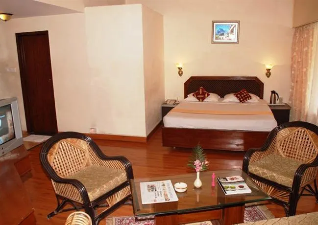 Hotel Sunshine Inn - Image 1
