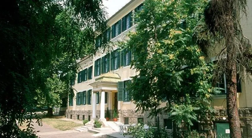 Mater Salvatoris House - Image 1