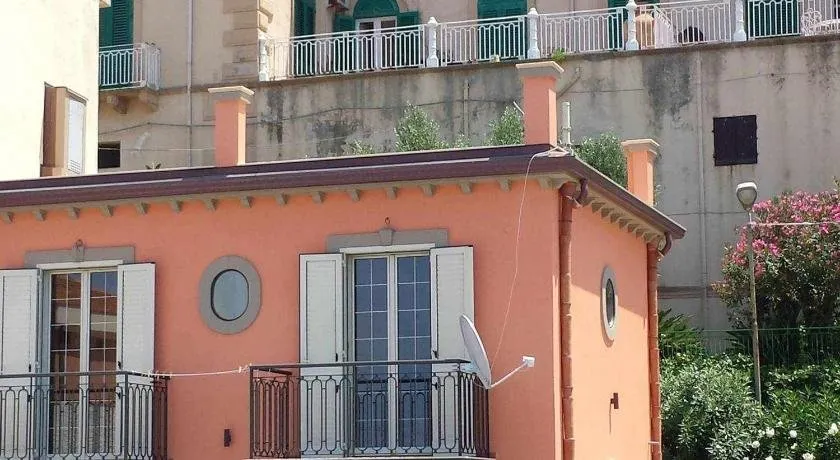 Casa Grazia Gioiosa Marea - Image 1