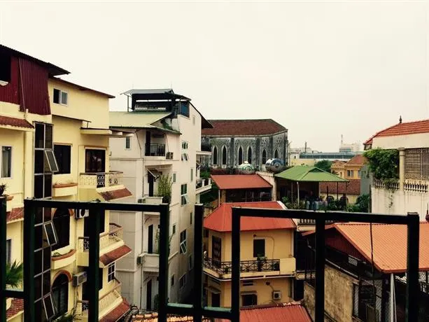 Golden Snake Hostel - Image 1