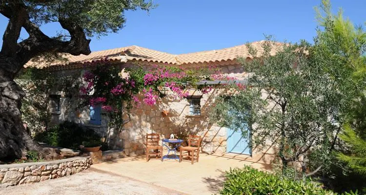 Strofilia Apartments - Image 1