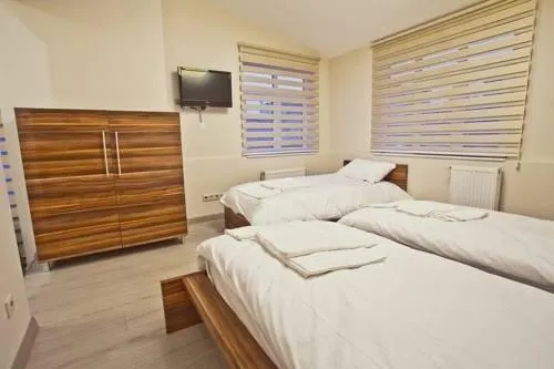 Leon Suites - Image 1
