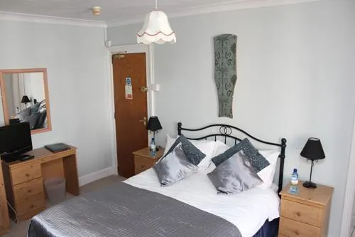 Cartref Guesthouse - Image 1