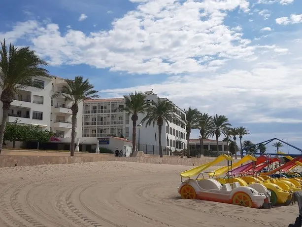 Medplaya Hotel Vistamar Costa Dorada - Image 1