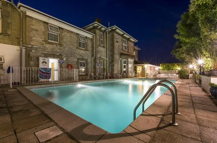 Queensmead Hotel - Image 1
