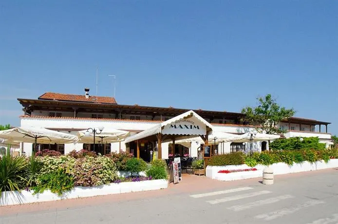 Caravan Adria Holiday - Image 1