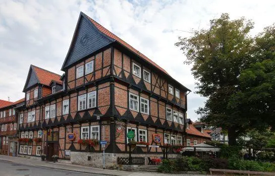 Bayrischer Hof - Image 1