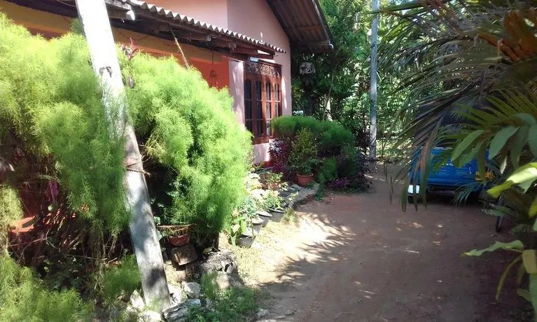 Senith Guest House Mirissa - Image 1